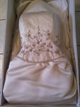 Wedding dress (Ivory...size 12/14) in Westmont, Illinois